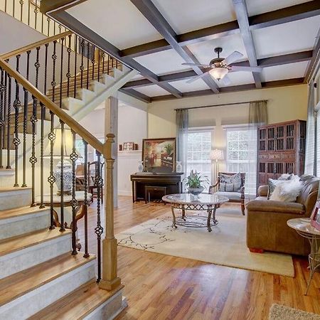 Sleeps16, Spacious Home, Close To Downtown, Beltline, And Walk To Restaurants, 75" Tv, 2 Person Jacuzzi, Ping Pong AtlantaAtlanta  Kültér fotó
